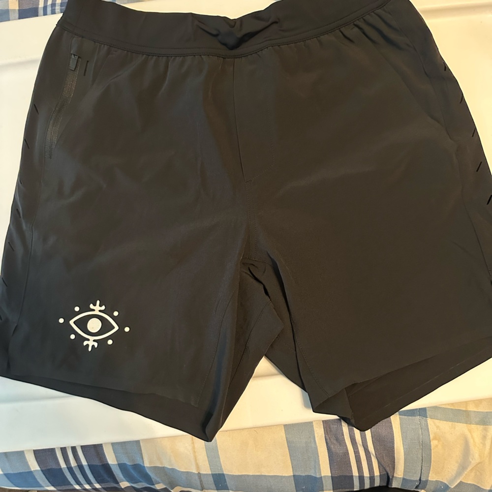 Ten Thousand Black lined interval shorts
